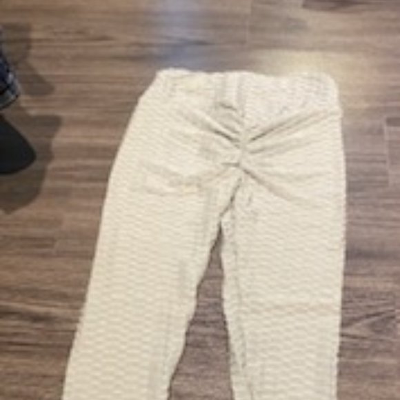 3 Pairs of BomButt Leggings, Size Small - Picture 8 of 9